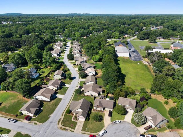 43 Summerdale Drive, Taylors, SC 29687