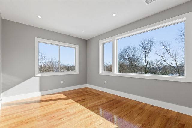 59 Packards Ln 1, Quincy, MA 02169