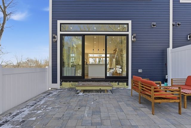 59 Packards Ln 1, Quincy, MA 02169