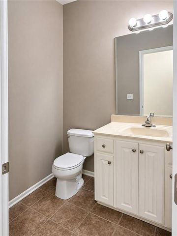 21871 W 116th Place, Olathe, KS 66061