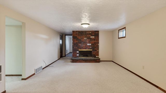 5923 W Tepee Ct, Spokane, WA 99208