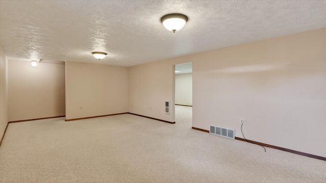 5923 W Tepee Ct, Spokane, WA 99208