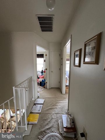 3 DEWBERRY LN, Delran, NJ 08075