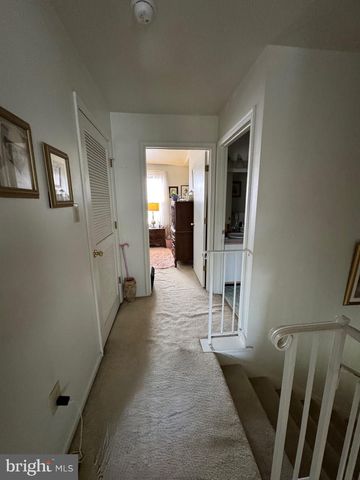 3 DEWBERRY LN, Delran, NJ 08075