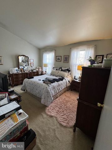 3 DEWBERRY LN, Delran, NJ 08075