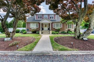 1597 N Bay Avenue, Toms River, NJ 08753