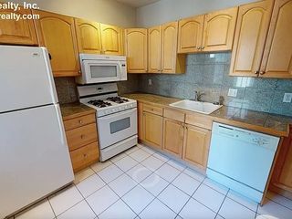 2001 Commonwealth Avenue 25, Boston, MA 02135