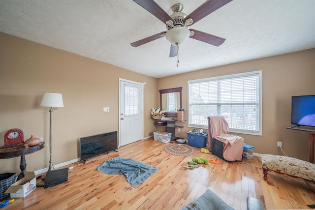 59 TY LN, Michie, TN 38357