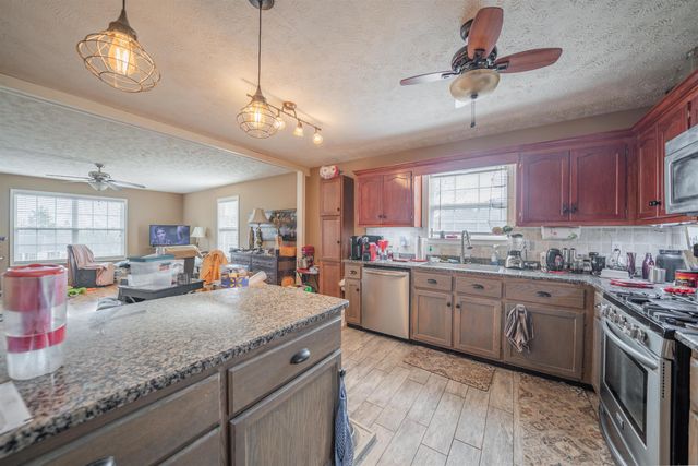 59 TY LN, Michie, TN 38357