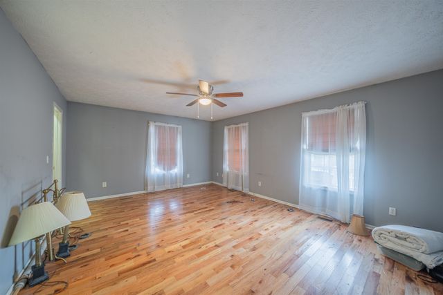 59 TY LN, Michie, TN 38357