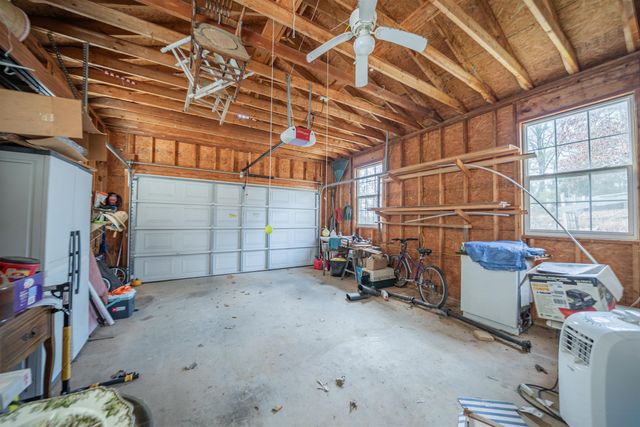 59 TY LN, Michie, TN 38357