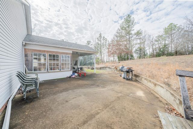 59 TY LN, Michie, TN 38357