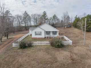 59 TY LN, Michie, TN 38357