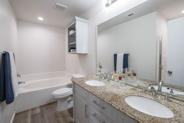 135 Jackson Drive, Terrell, TX 75160