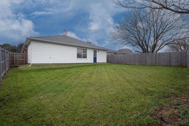 135 Jackson Drive, Terrell, TX 75160