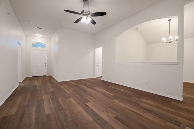 135 Jackson Drive, Terrell, TX 75160