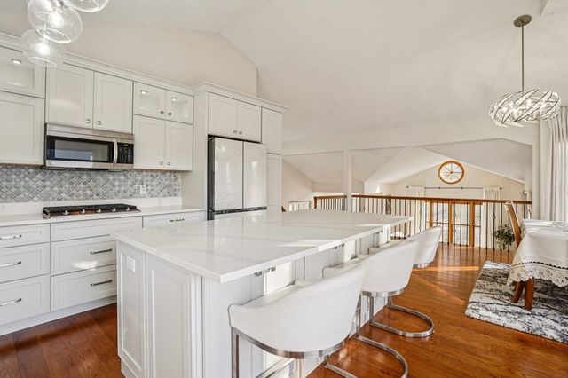 4448 W 144th Street, Savage, MN 55378