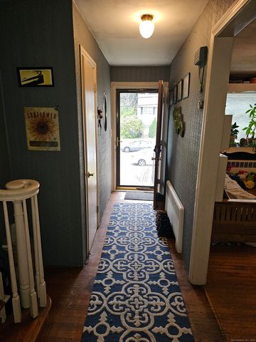 30 Duval Street, Manchester, CT 06042
