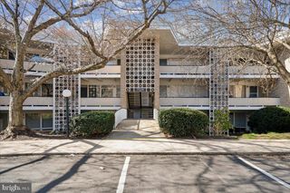 7529 SPRING LAKE DR #7529-C1, Bethesda, MD 20817