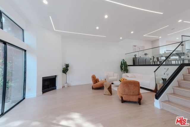 4622 Glencoe Avenue 4, Marina Del Rey, CA 90292