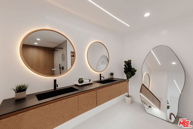 4622 Glencoe Avenue 4, Marina Del Rey, CA 90292