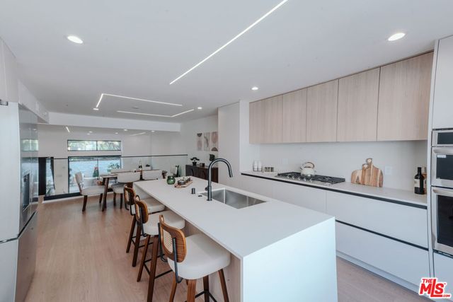 4622 Glencoe Avenue 4, Marina Del Rey, CA 90292