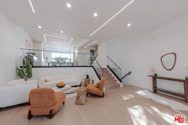 4622 Glencoe Avenue 4, Marina Del Rey, CA 90292