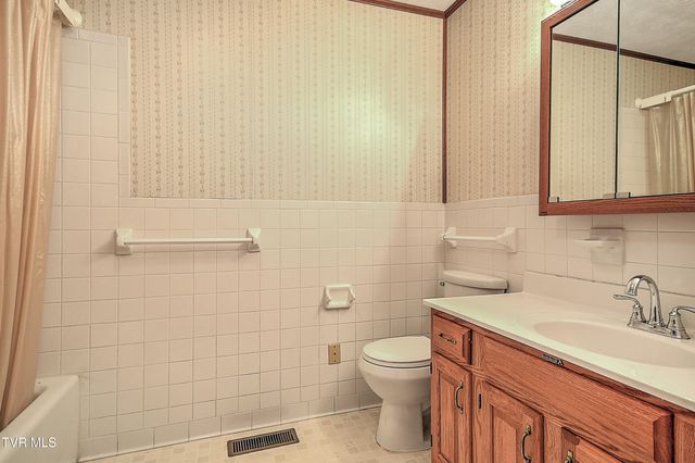 1686 Rock Springs Road, Kingsport, TN 37664