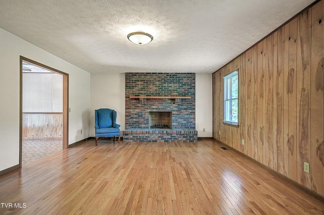 1686 Rock Springs Road, Kingsport, TN 37664