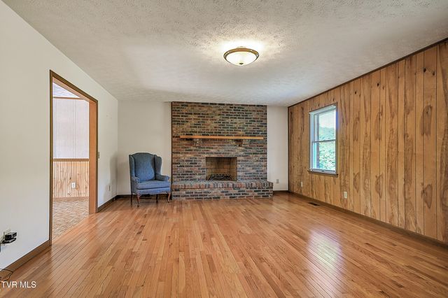 1686 Rock Springs Road, Kingsport, TN 37664
