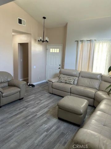 43525 Palos, Lancaster, CA 93535
