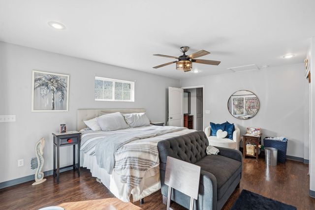 33 Blackhawk Hills Court, Rock Island, IL 61201