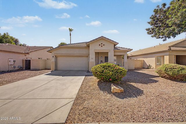 3644 S JOSHUA TREE Lane, Gilbert, AZ 85297
