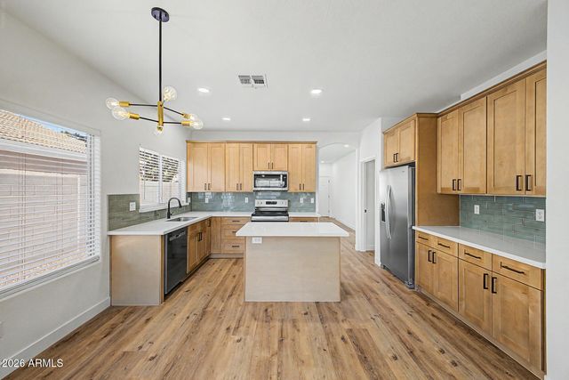 3644 S JOSHUA TREE Lane, Gilbert, AZ 85297
