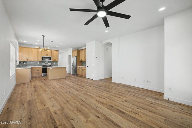 3644 S JOSHUA TREE Lane, Gilbert, AZ 85297