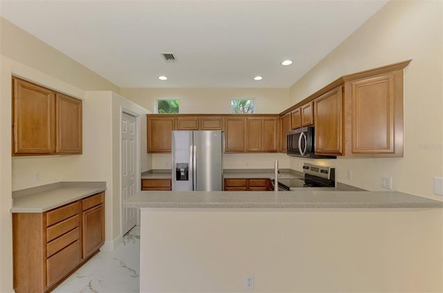 7803 33RD STREET E, Sarasota, FL 34243