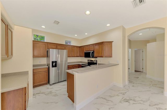 7803 33RD STREET E, Sarasota, FL 34243