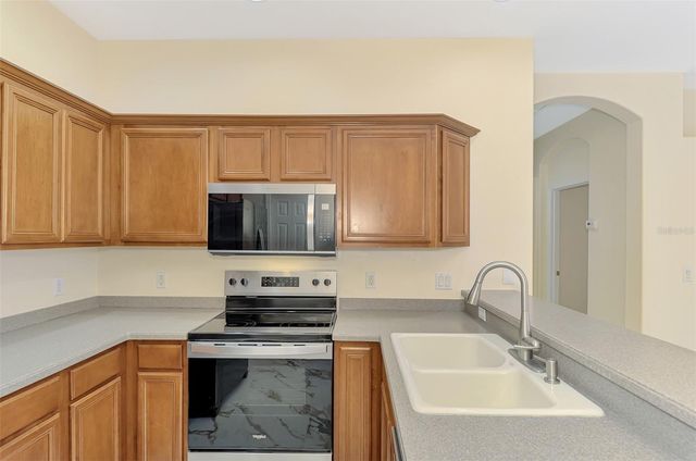 7803 33RD STREET E, Sarasota, FL 34243