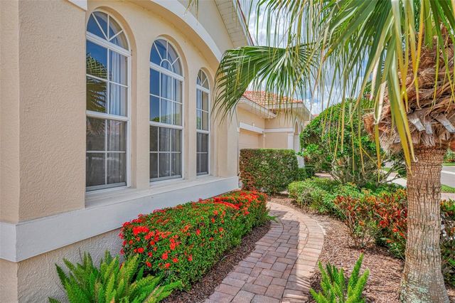 7803 33RD STREET E, Sarasota, FL 34243