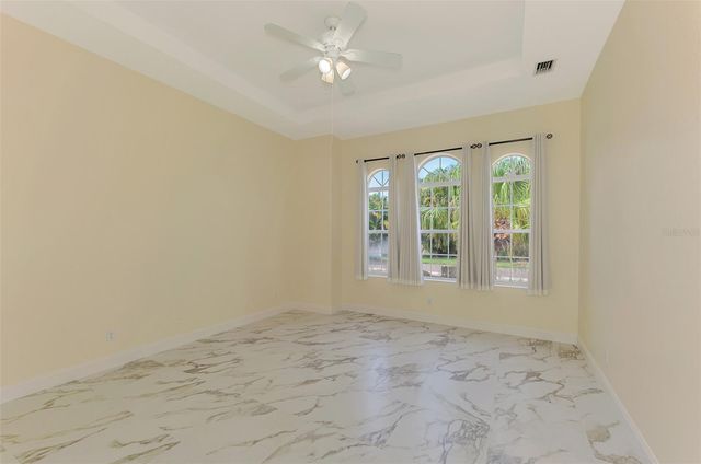 7803 33RD STREET E, Sarasota, FL 34243