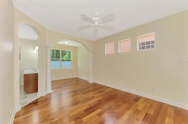 7803 33RD STREET E, Sarasota, FL 34243