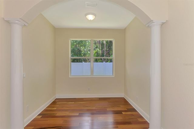 7803 33RD STREET E, Sarasota, FL 34243