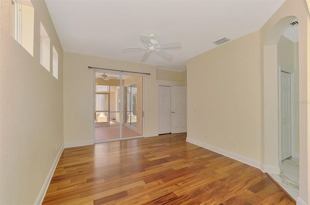 7803 33RD STREET E, Sarasota, FL 34243