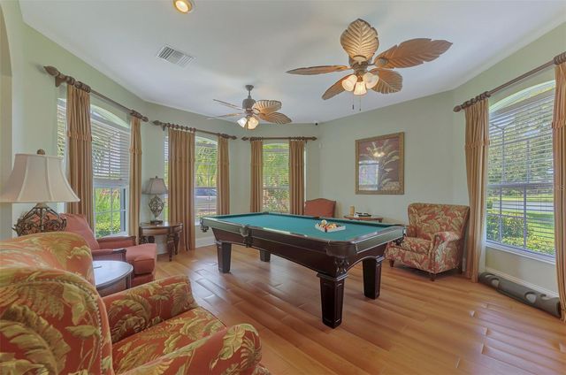 7803 33RD STREET E, Sarasota, FL 34243