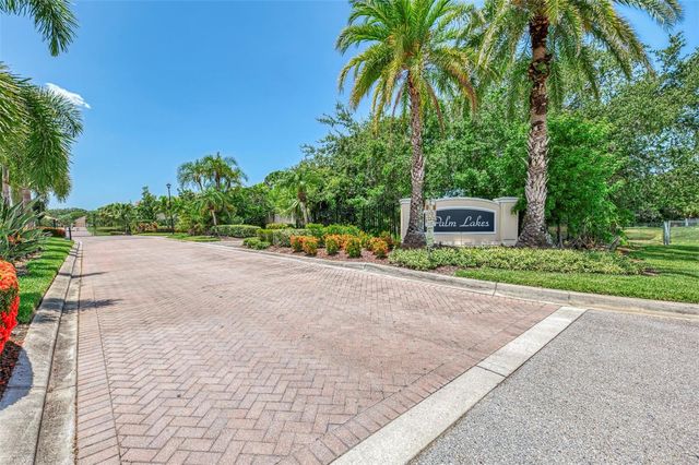 7803 33RD STREET E, Sarasota, FL 34243