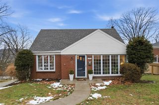 111 Rockingham Rd, O'hara, PA 15238