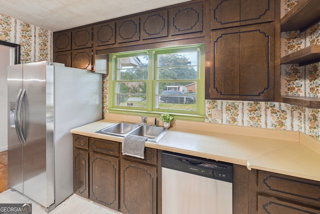 116 Woodlawn Avenue, Warner Robins, GA 31093