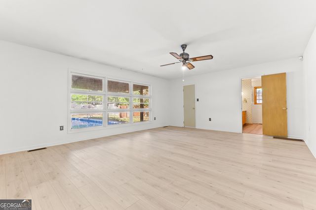 116 Woodlawn Avenue, Warner Robins, GA 31093