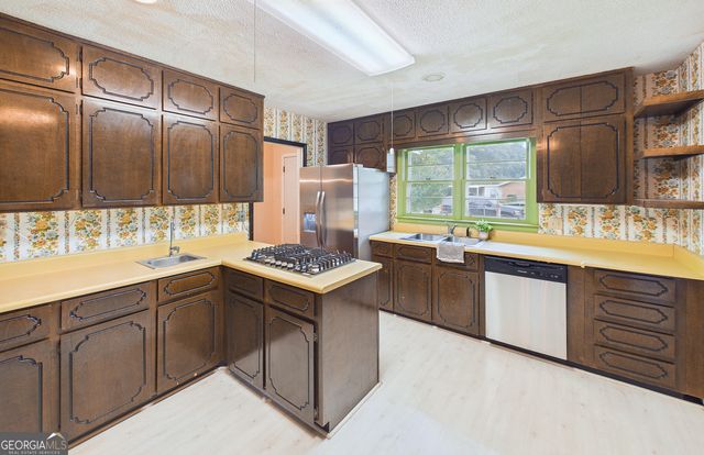 116 Woodlawn Avenue, Warner Robins, GA 31093