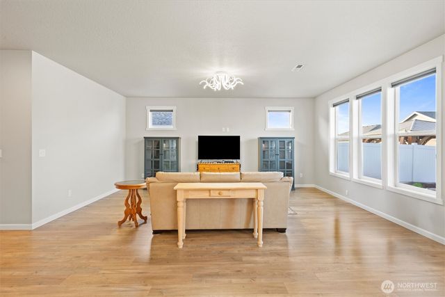 4712 W Coyote ST W, Moses Lake, WA 98837